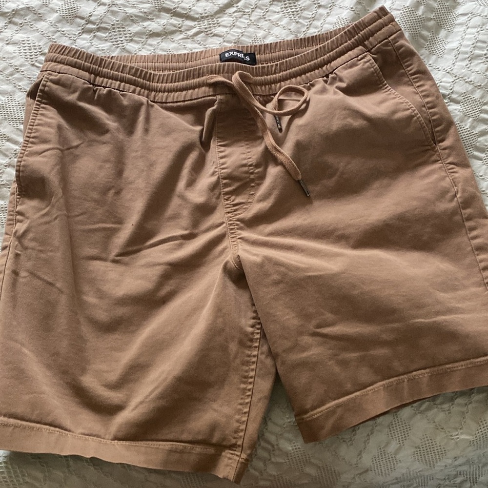 Express shorts - Picture 3 of 4